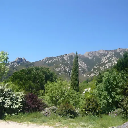 Du Caroux Bed and breakfast