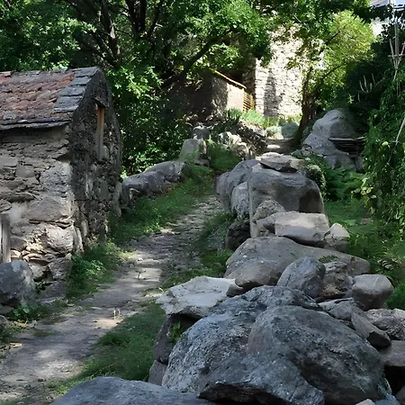 Du Caroux Bed and breakfast 3*